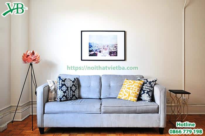 Một chiếc sofa văng đơn giản có thể sử dụng trong không gian nhỏ hẹp hay phòng chờ