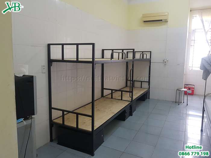 Giường tầng tại Nội Thất Việt Ba đã bao gồm cọc màn