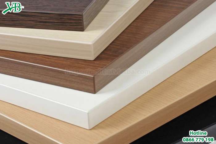 Một số ưu điểm của bàn làm việc gỗ trong công việc và học tập